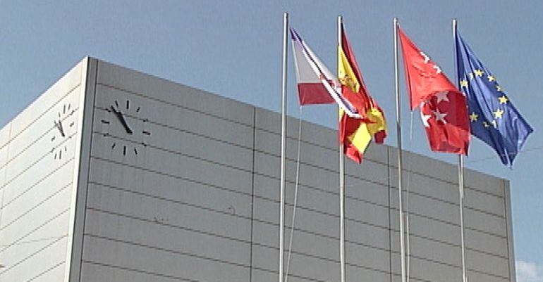 Fachada del ayuntamiento de Tres Cantos