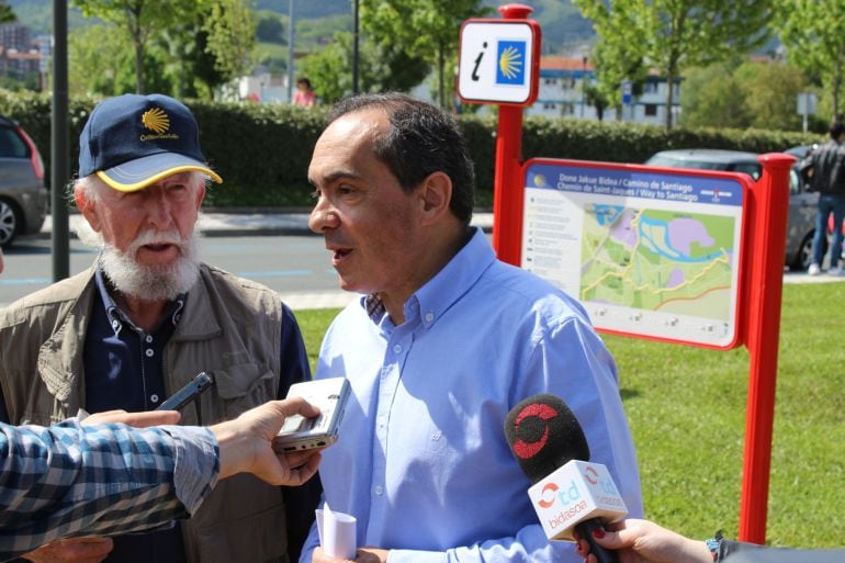 Demetrio Grijalba, presidente de la Asociación Jacobi y Miguel Ángel Páez, delegado de promoción económica