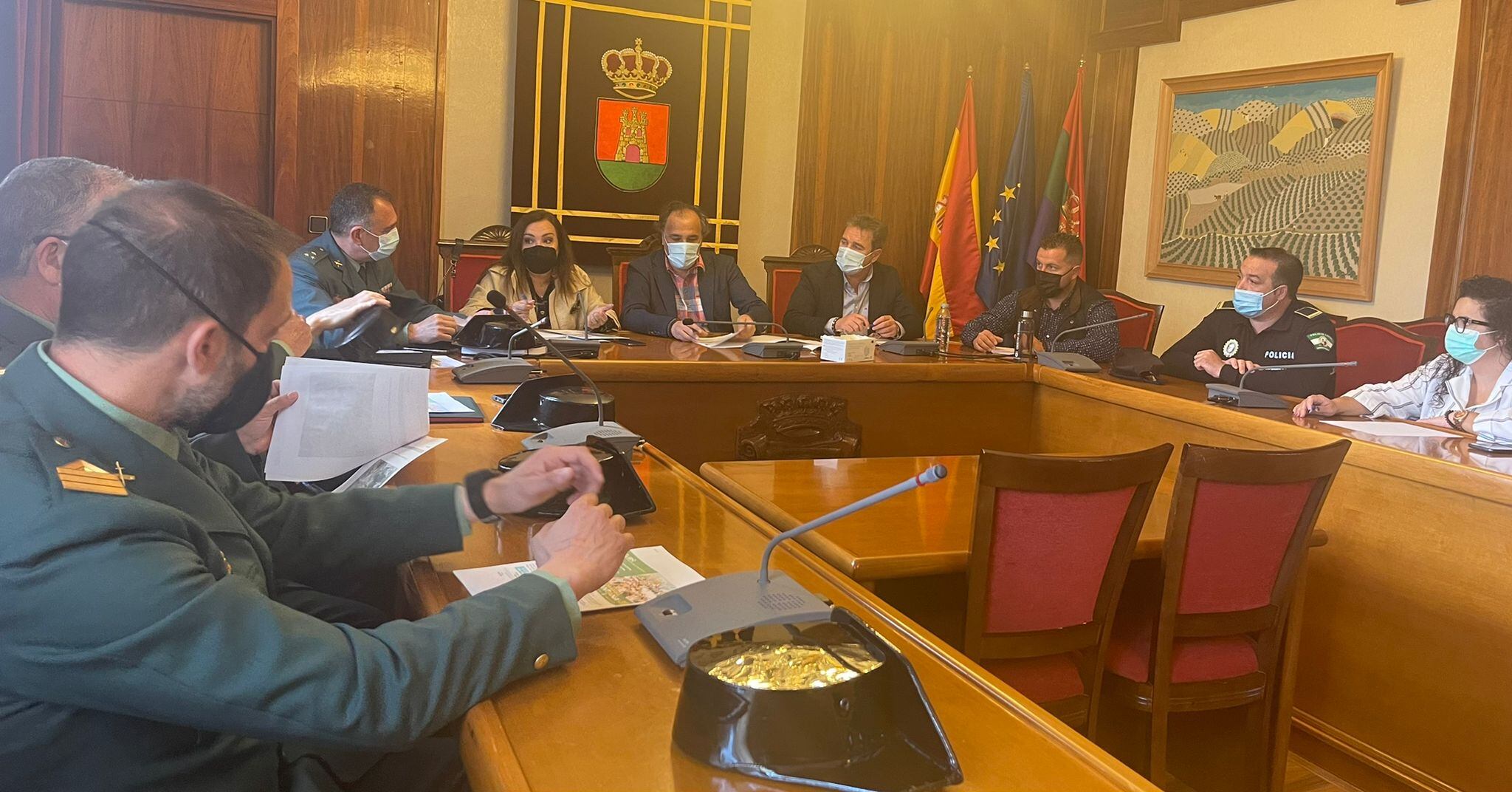 Reunión de seguridad en el Ayuntamiento de Torredelcampo de cara a la Romería del municipio