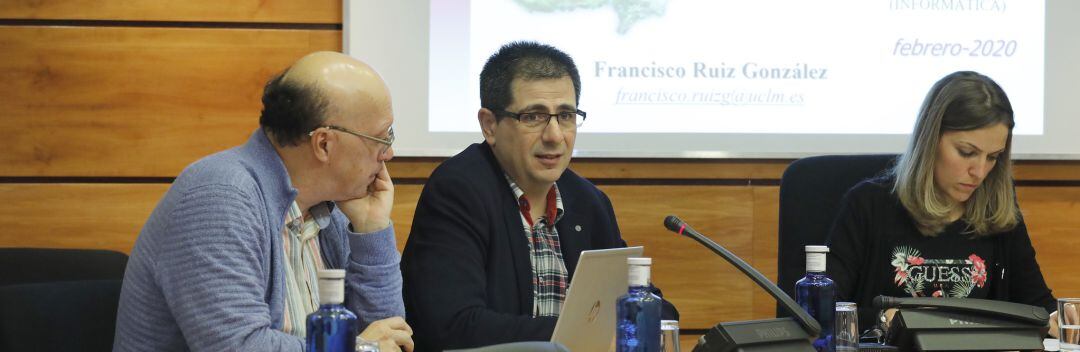 El profesor de Geografía Humana Ángel Raul Ruiz Pulpón 