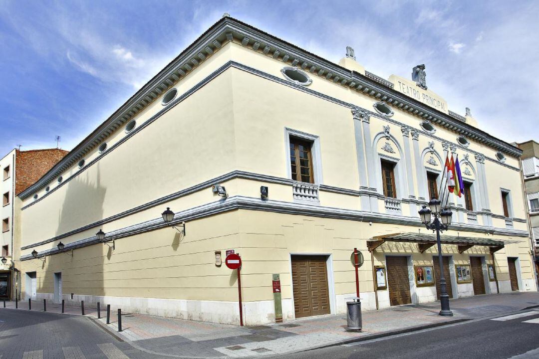 Exterior del Teatro Principal de Palencia