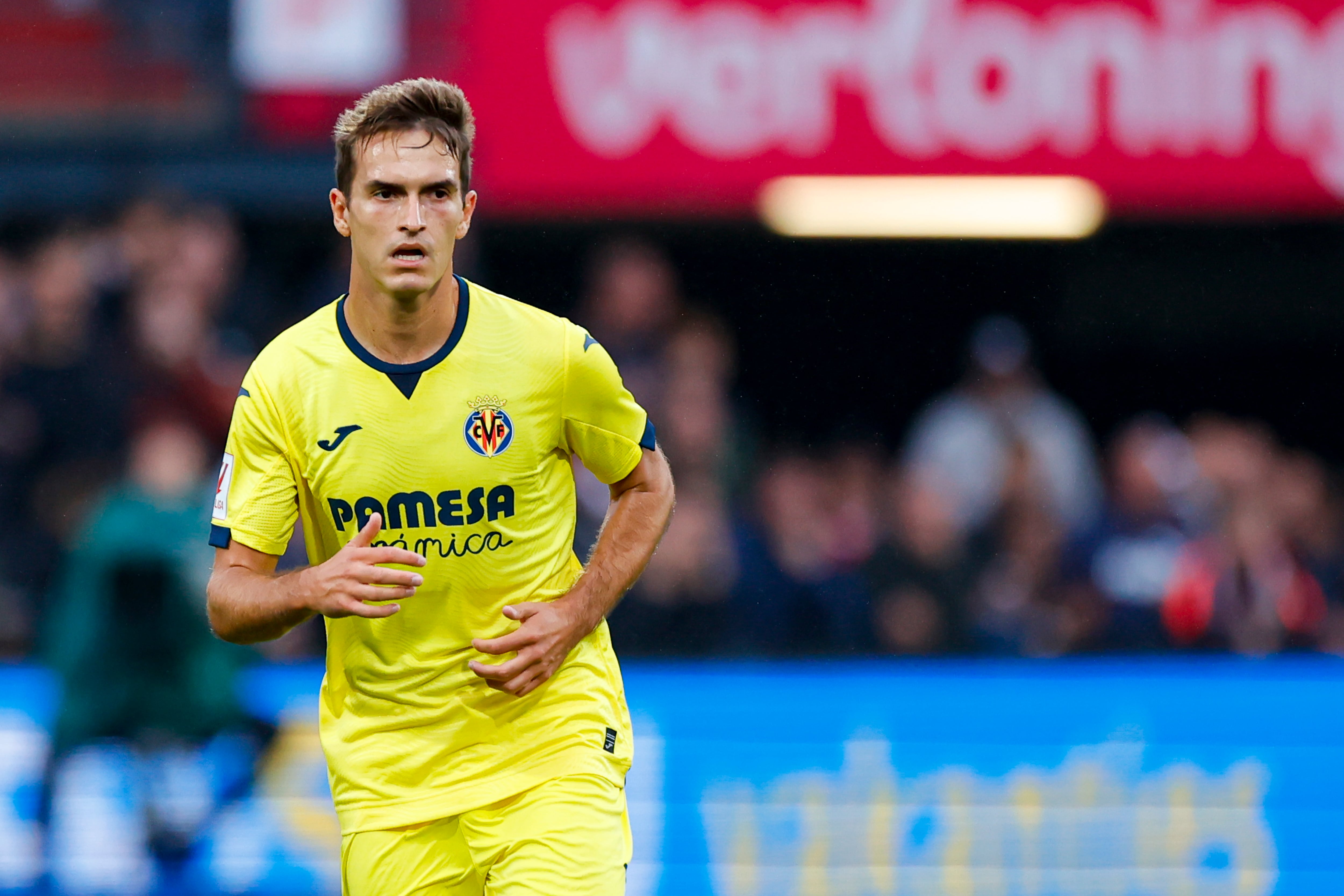 Denis Suárez acerca posturas con el Deportivo Alavés