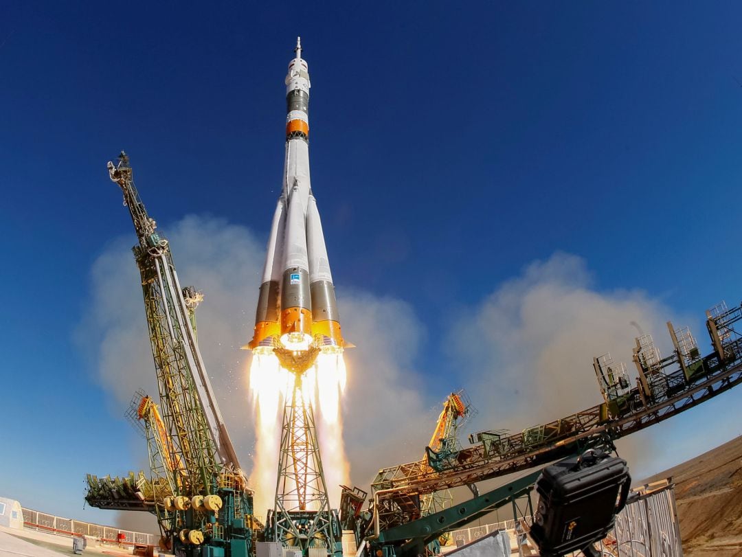 Último lanzamiento de un cohete ruso Soyuz con destino a la Estación Espacial Internacional. 