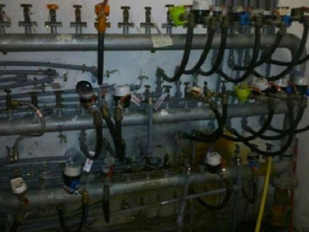 Sólo 6 familias del nº 14 de Joan Miró pagan puntualmente el alquiler