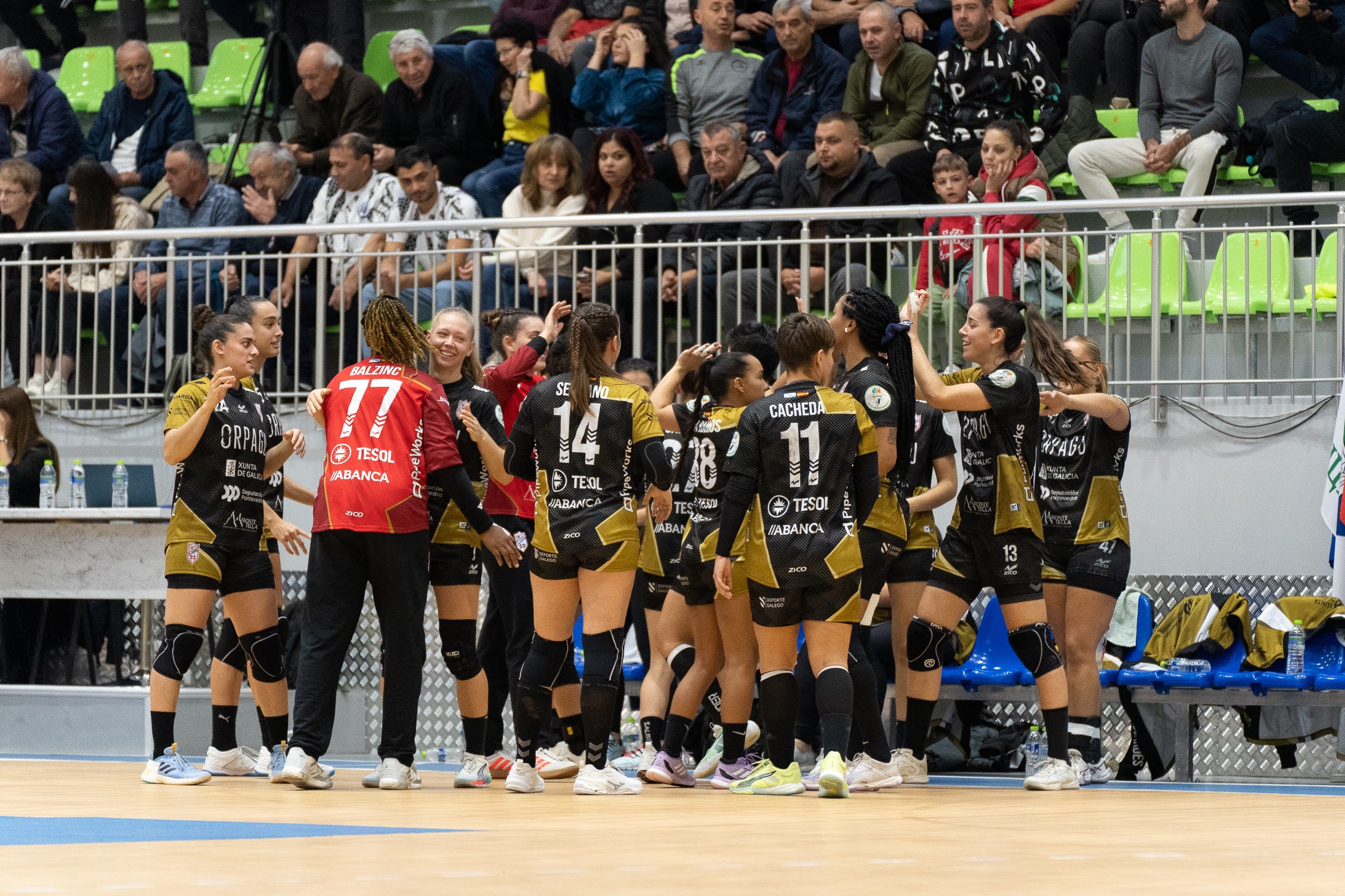 Las jugadoras del Guardés celebran un triunfo
