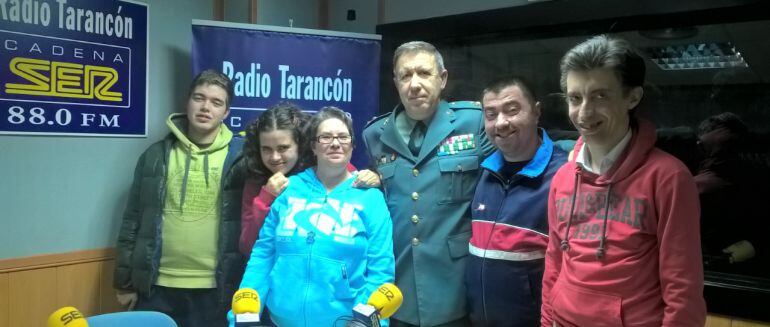 Alejandro Rodrigo con Sergio, Sandra, Mari Carmen, Marcos y Javi