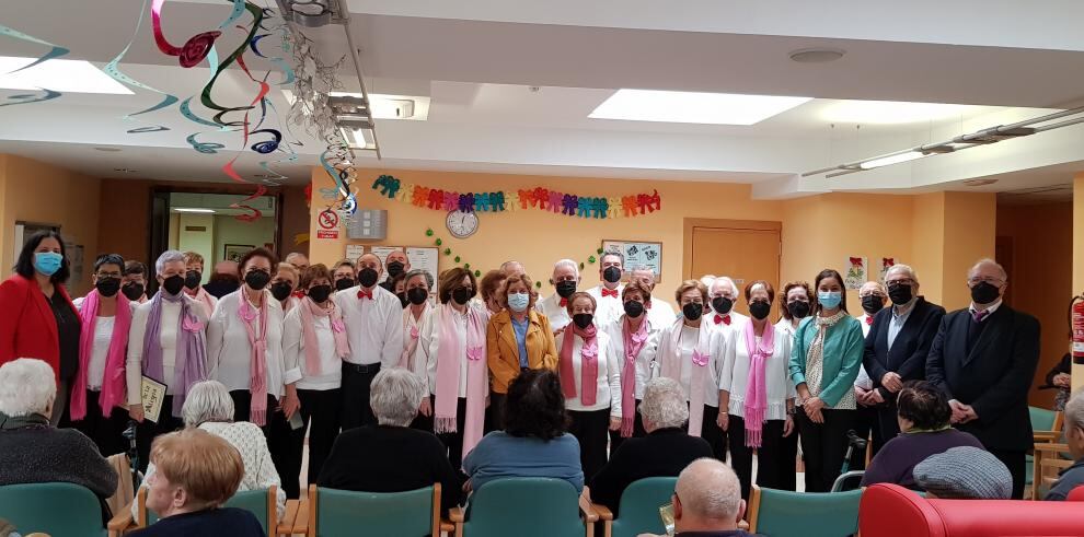 Participantes en el Festival Navideño