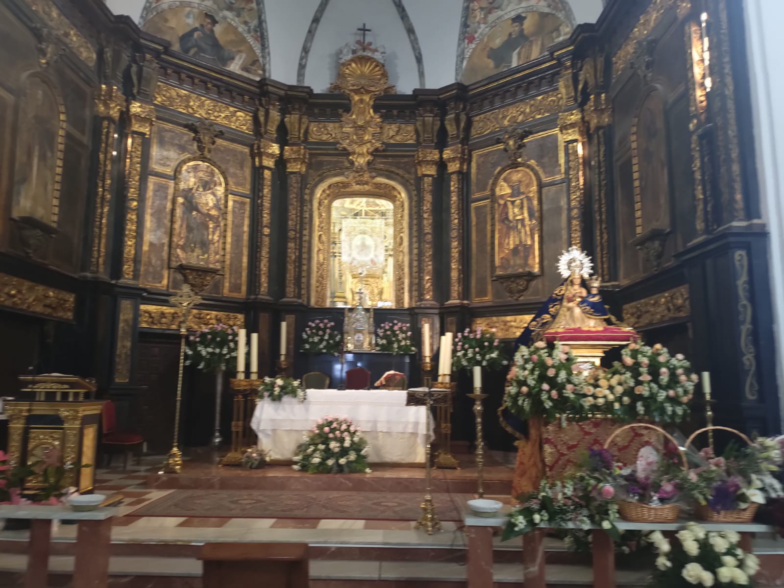 Interior del Santuario de la Virgen de las Huertas de Lorca.