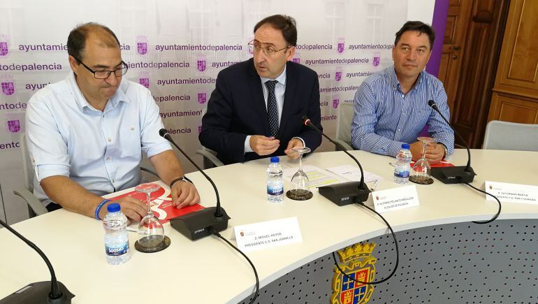 Firma de los convenios