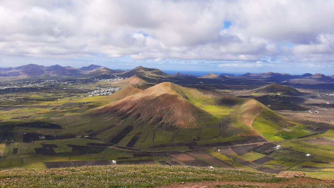 Paisaje visto desde Montaña Blanca, Lanzarote.