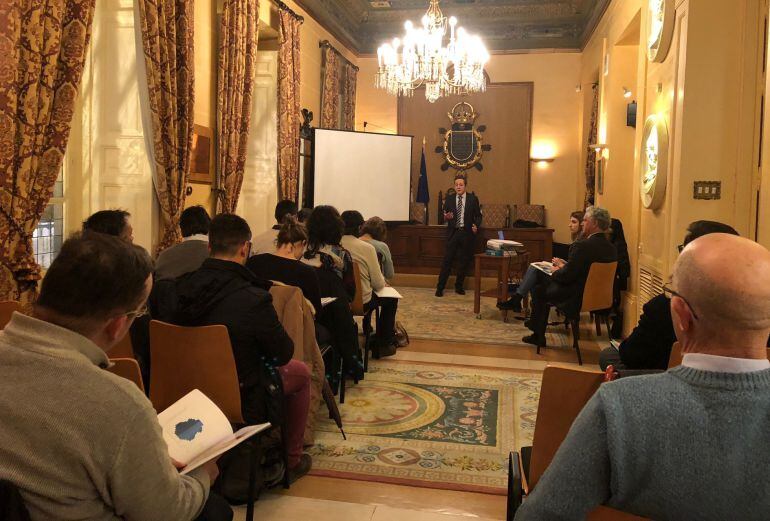 Asociaciones vecinales y otras del ámbito sectorial y profesional participan en la elaboración del Plan Estratégico de la Ciudad 2018-2023