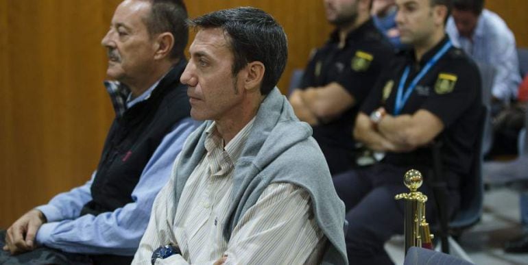 Francisco Javier Lendínez, durante un juicio junto a Julián Muñoz