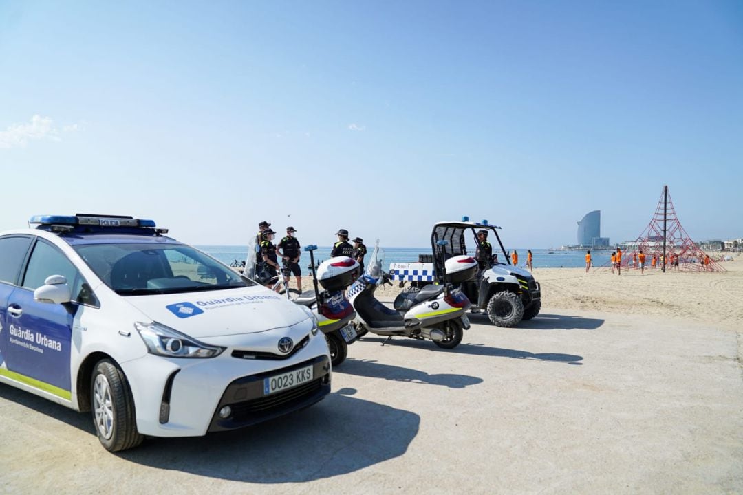 La Unitat de Platges de la Guàrdia Urbana treballa des de fa un mes a la façana marítima de Barcelona