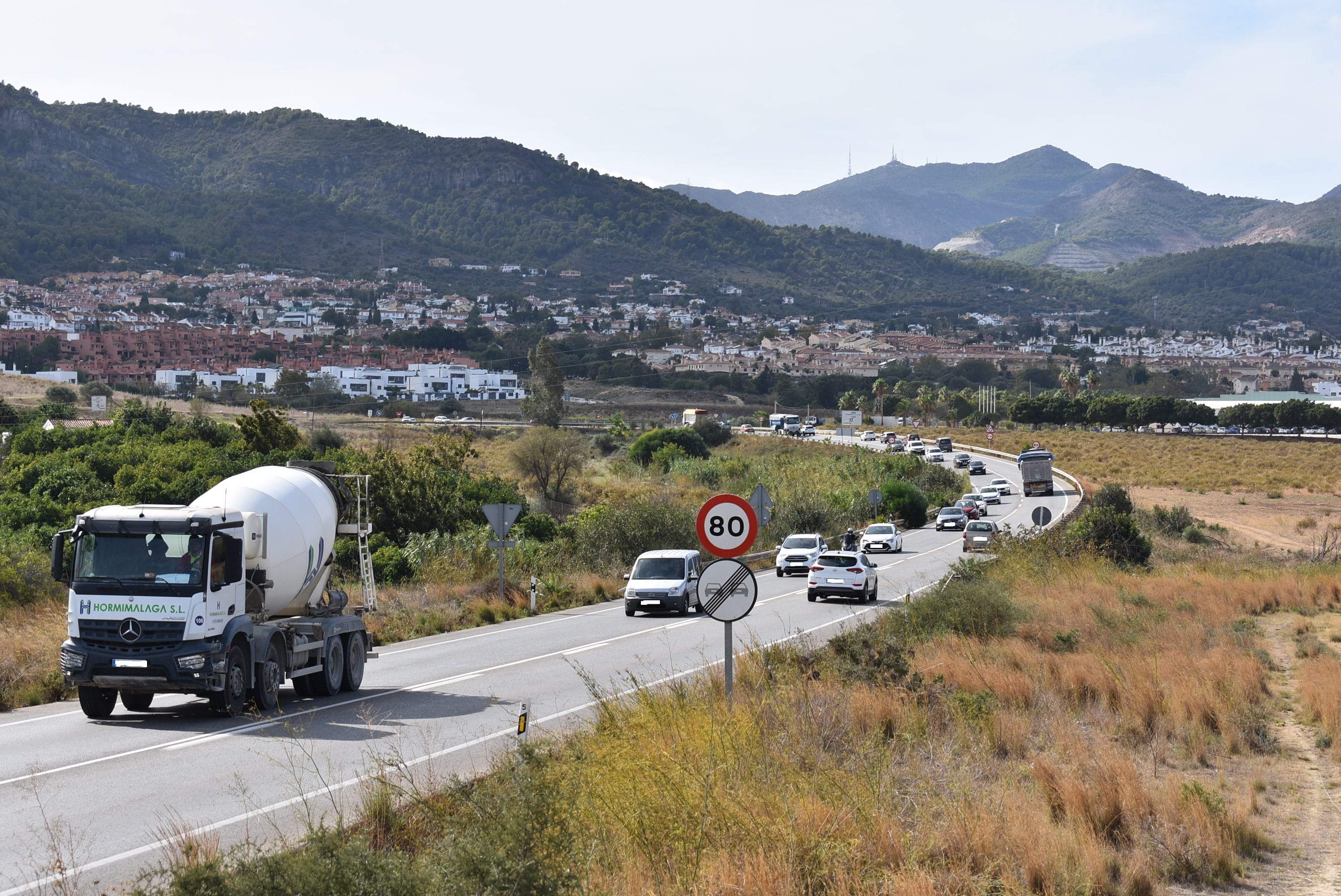 Carretera de acceso de Alhaurín de la Torre