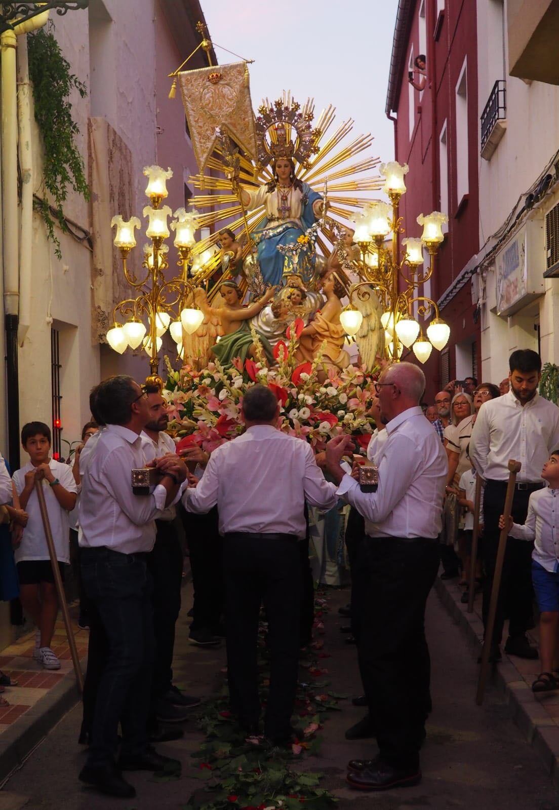 Cofradía Divina Aurora