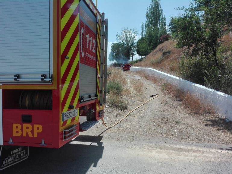 Imagen la intervención de los bomberos.