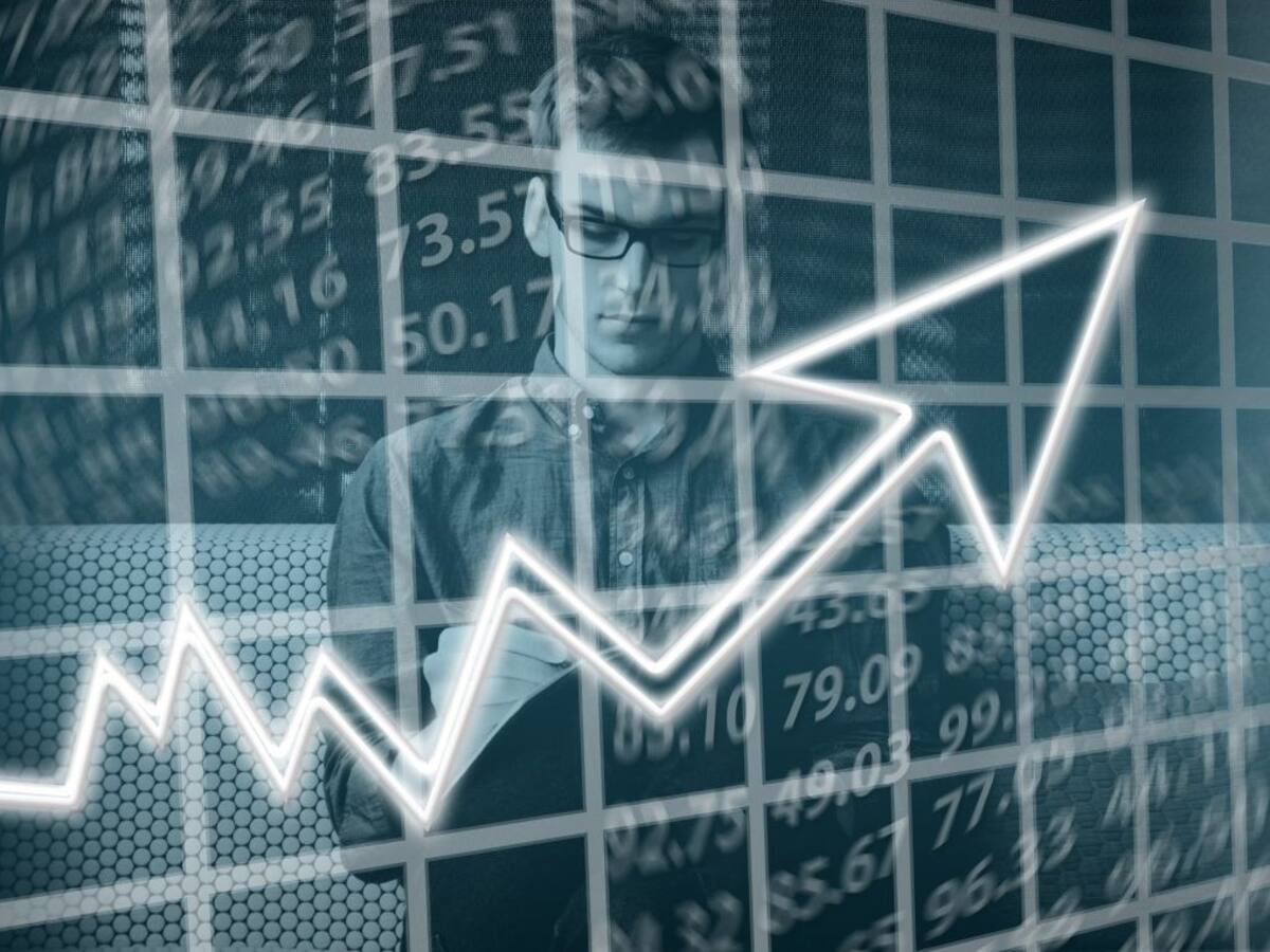 Una economía 'dopada' como dique de contención a la expectativa de la eficacia de las vacunas