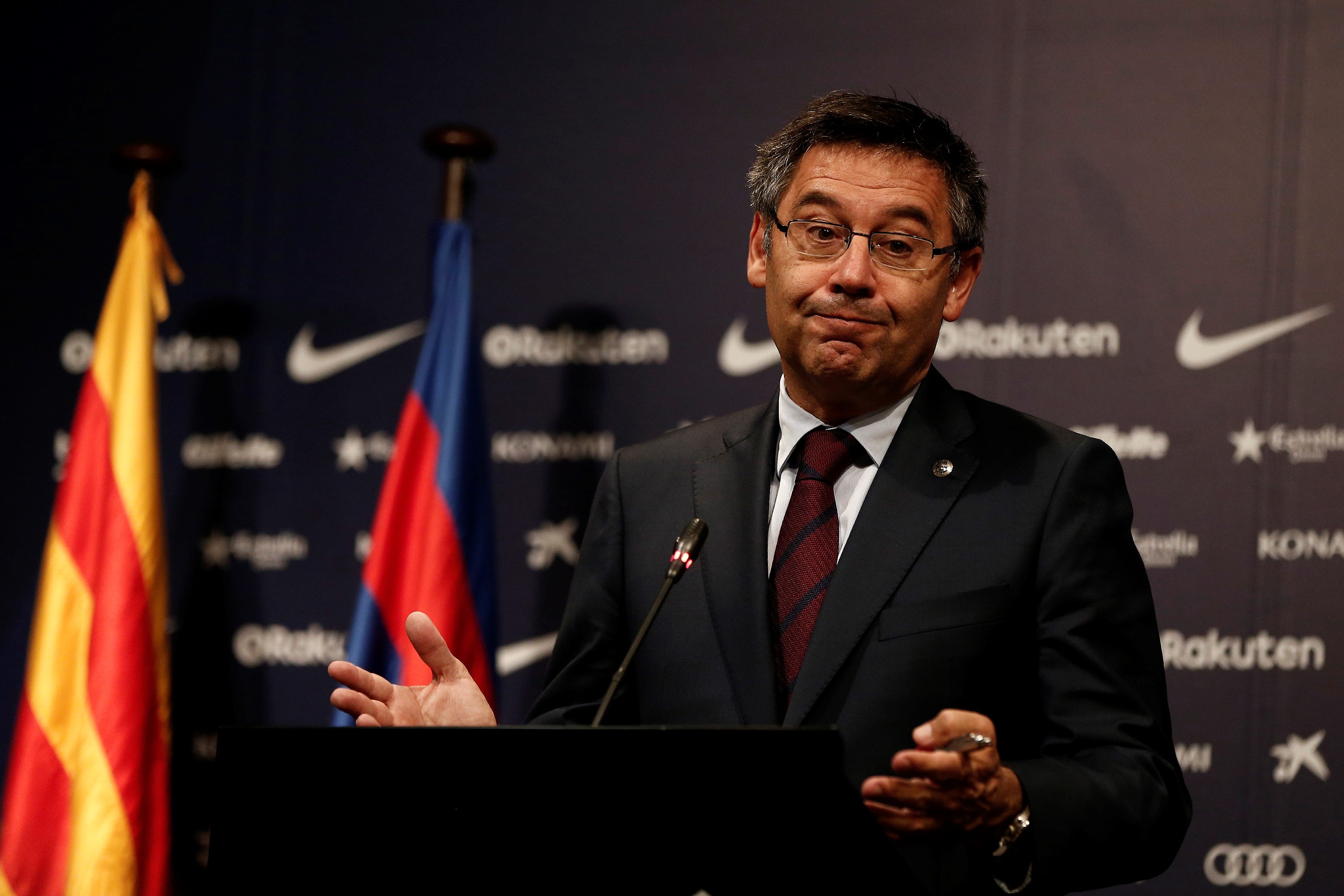 BARCELONA, SPAIN - OCTOBER 02: FC Barcelona&#039;s president Josep Maria Bartomeu holds a press conference on Catalonia&#039;s controversial illegitimate independence referendum at the Camp Nou stadium in Barcelona, Spain on October 2, 2017. Barcelona president Josep Maria Bartomeu told that the club&#039;s support on Catalonia&#039;s independence will continue. (Photo by Burak Akbulut/Anadolu Agency/Getty Images)