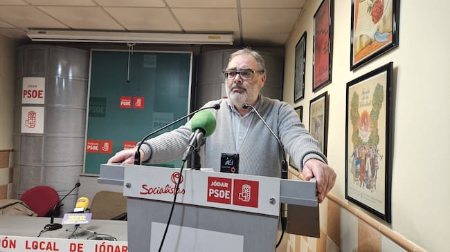 Momento de la intervención de Enrique Yerves