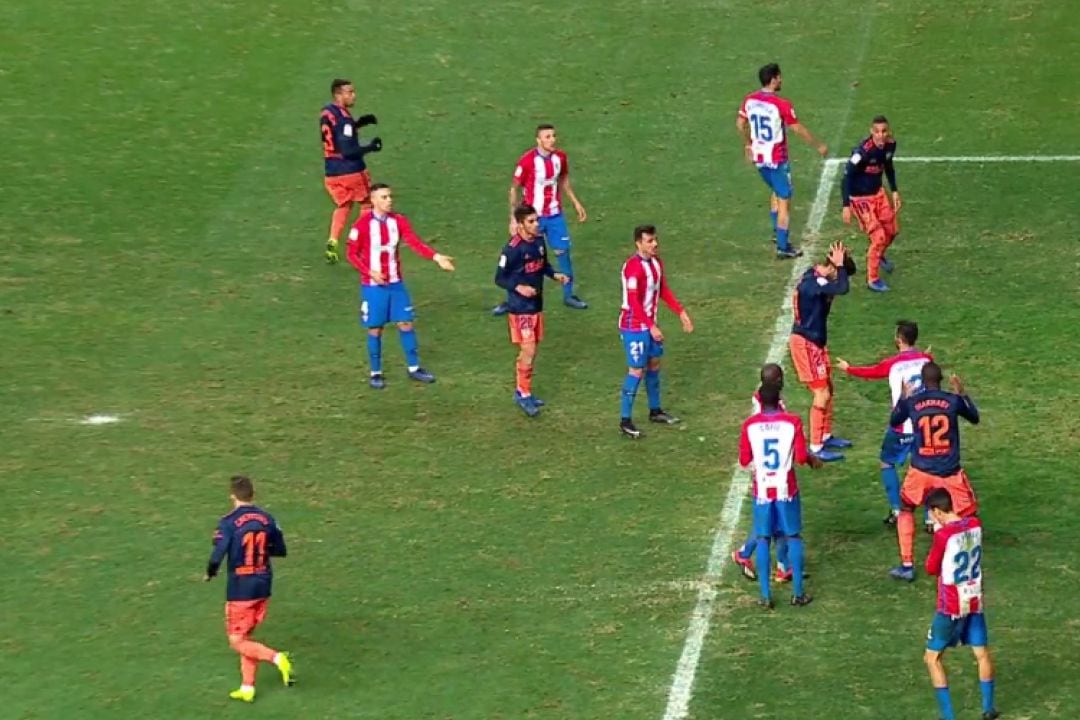 Derrota del Valencia en Gijón.