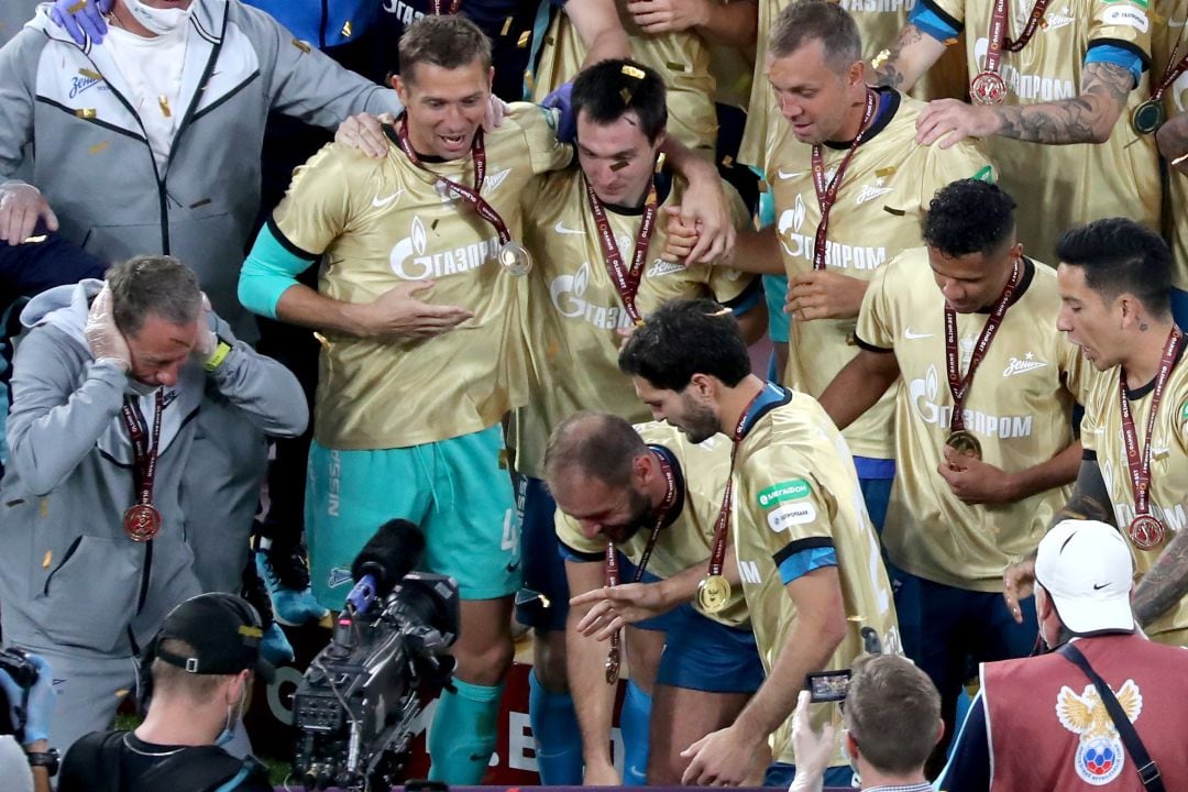 Jugadores del Zenit celebran el título de la Copa de Rusia