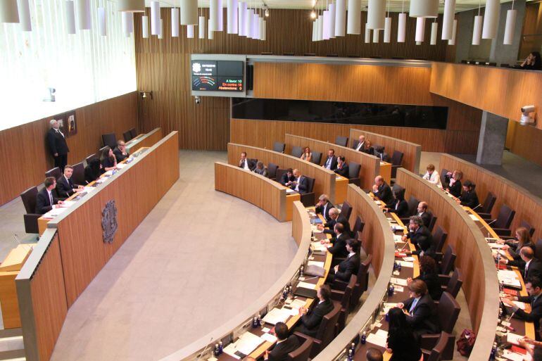 Els liberals continuen apostant per un govern de concertació que agrupi totes les forces de l'arc parlamentari.