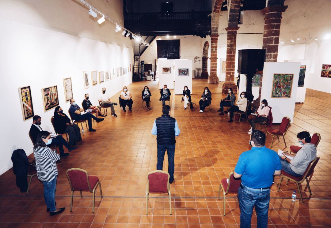 Reunión con colectivos del ámbito de la Educación.