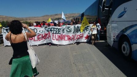 Manifestaciones por las malas condiciones de los migrantes en los campos de refugiados. 