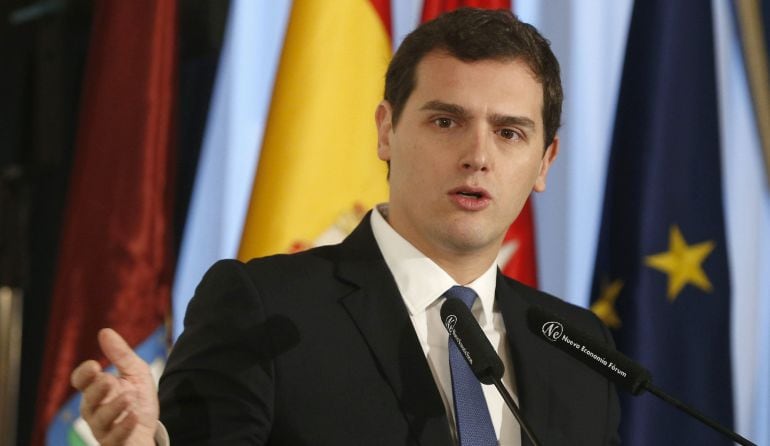 El líder de Ciudadanos, Albert Rivera, durante el desayuno organizado por el Fórum Europa, esta mañana en un hotel de Madrid.