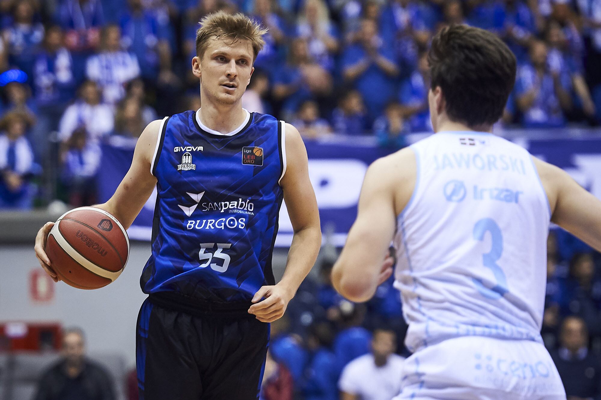Luka Rupnik en su partido de estreno con el Hereda San Pablo Burgos. / Foto: SPB Borja B. Hojas