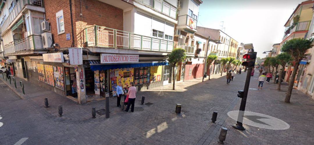 Detenido un hombre tras noquear a un tendero chino con una barra de metal para robarle cerveza y chuches