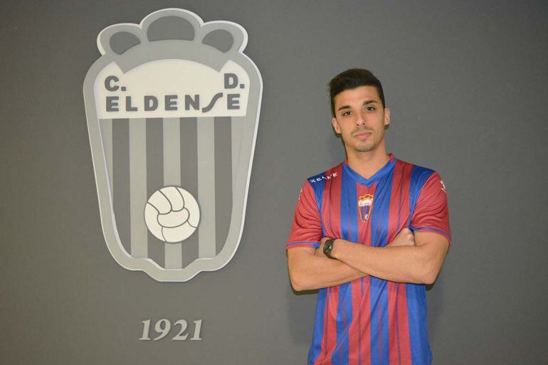 Carlos Crespo regresa al Eldense cuatro temporadas después