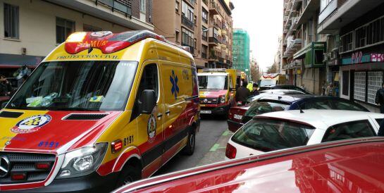 Ambulancias samur en calles cercanas