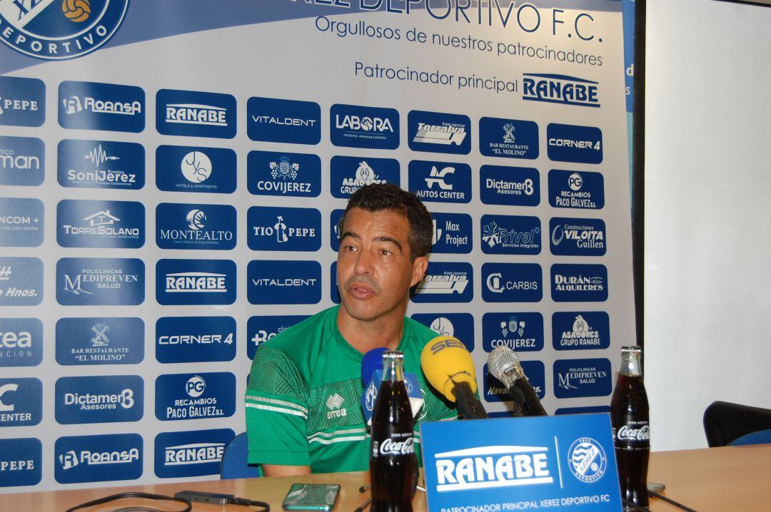 José Pérez Herrera, durante la rueda de prensa del viernes en Chapín