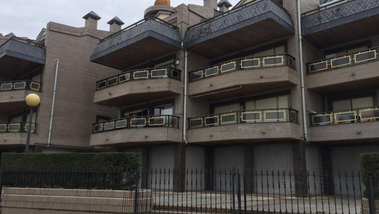 Edificio Tenis de Laredo