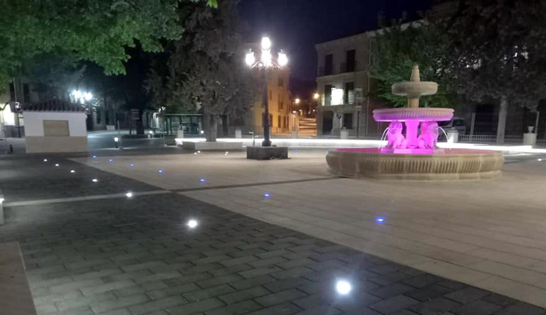 Plaza de España de Noalejo tras su remodelación.