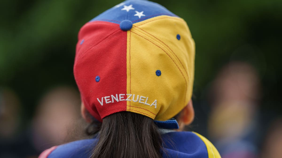 Retorno democrático o llegada multitudinaria: El futuro de la comunidad venezolana en Canarias