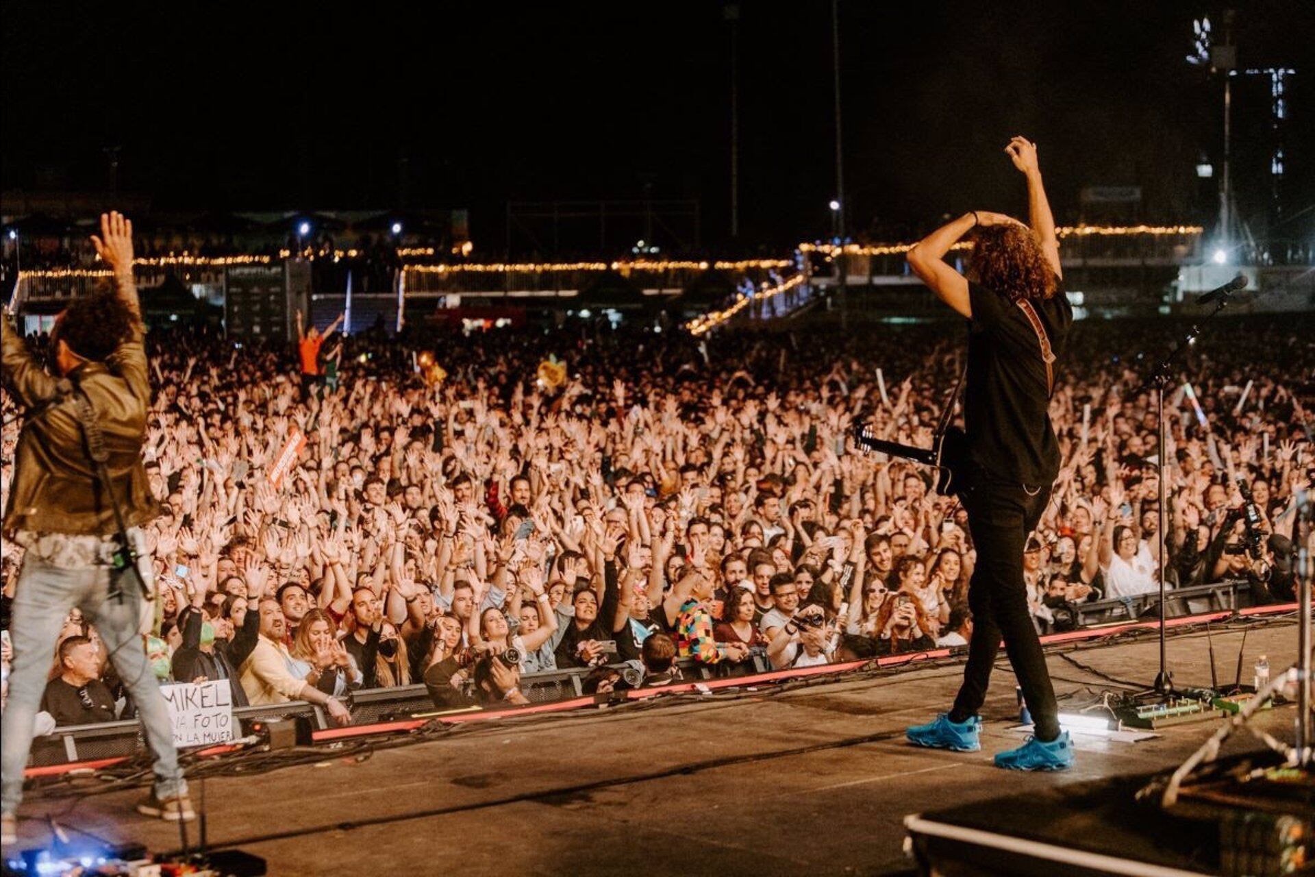 Izal en su concierto en el Warm Up Estrella de Levante de Murcia 2022