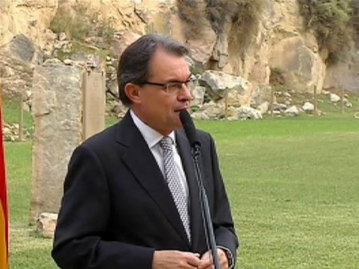 Mas critica el discurso de Aznar: "Sus palabras están cargadas de beligerancia"