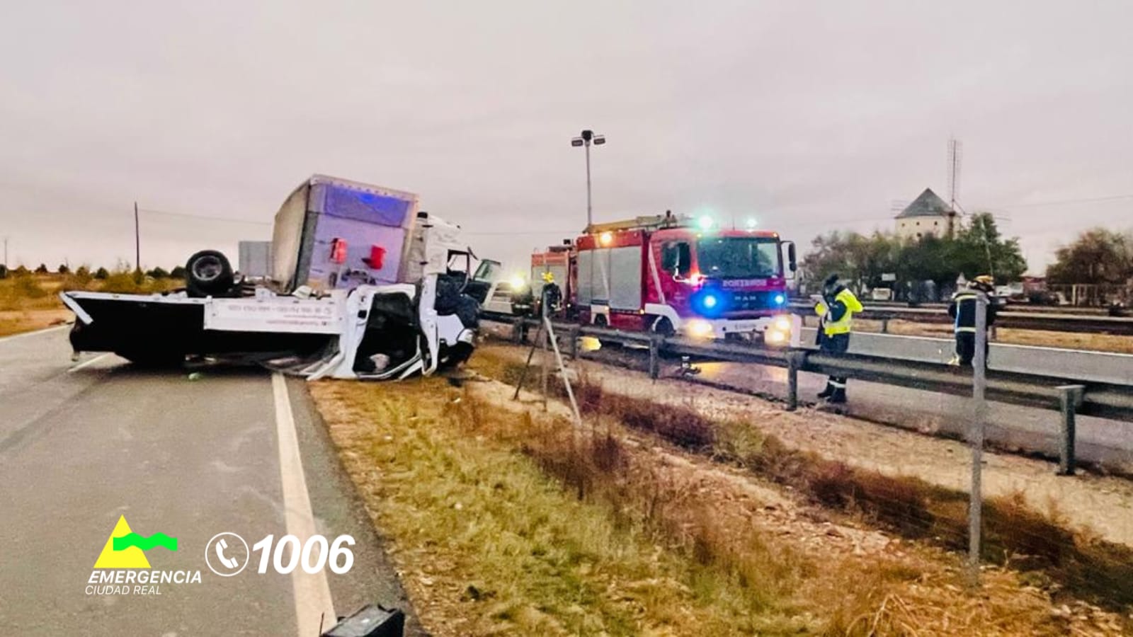 Imagen del accidente de tráfico en la Autovía A-4, a la altura de Manzanares (Ciudad Real)