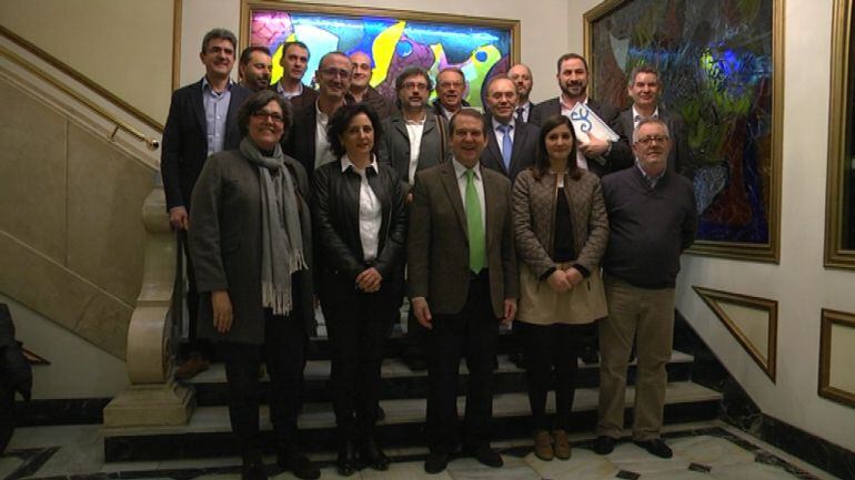 Vigo y otros quince ayuntamientos alcanzan un consenso total para impulsar el área metropolitana