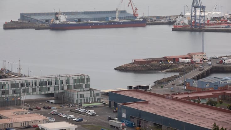 Mónica Arenales, directora de Transición Ecológica de la Autoridad Portuaria de Gijón, en la SER