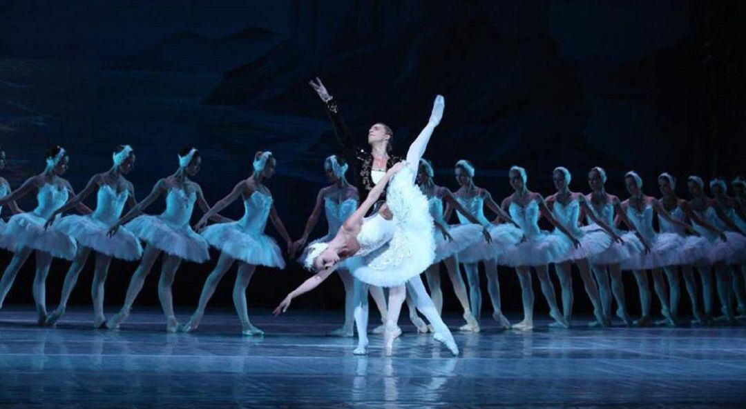 El espectáculo del Lago de los Cisnes en el Gran Teatro