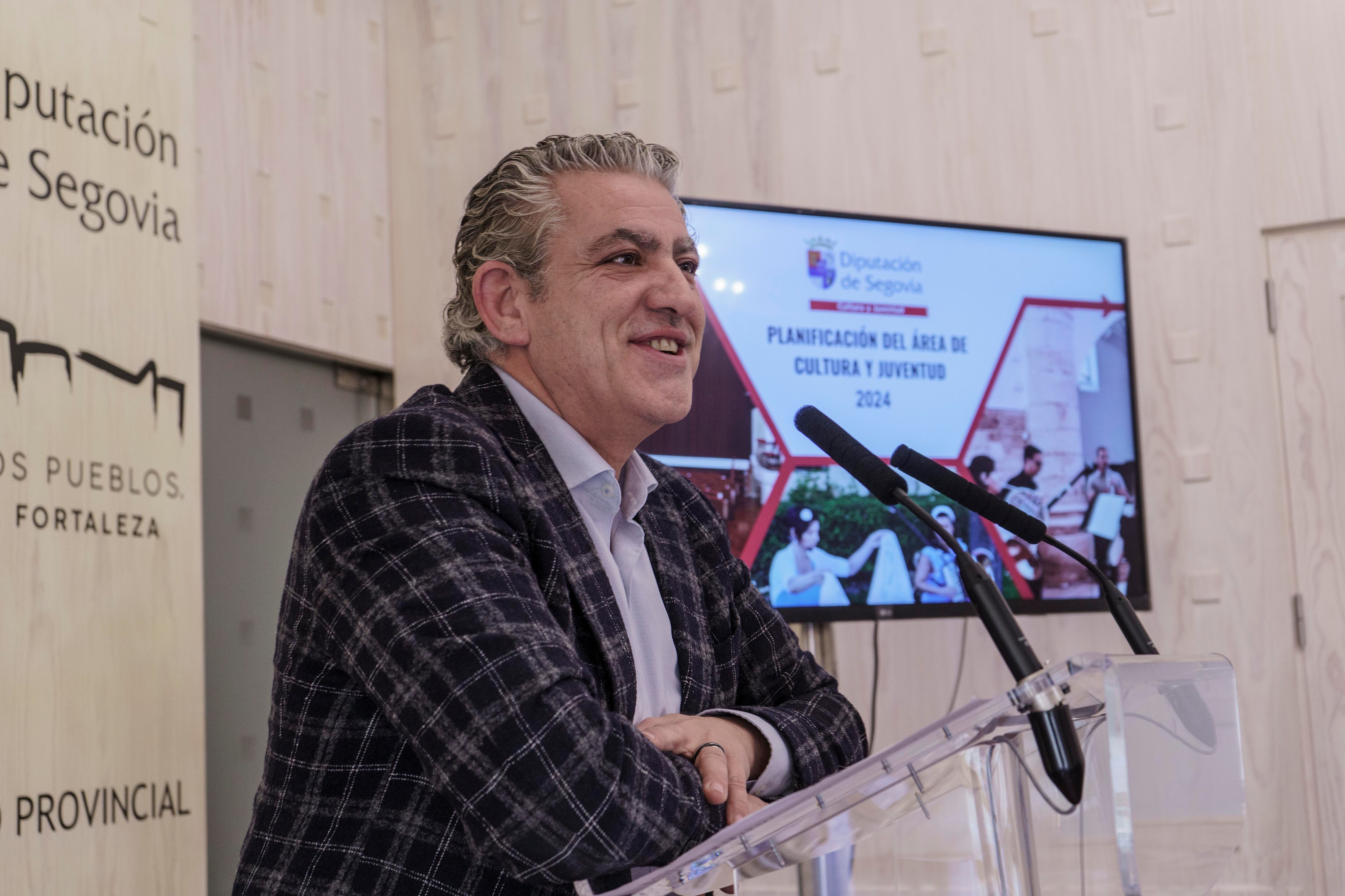 José María Bravo durante la presentación de la planificación del Área de Cultura de la Diputación de Segovia en 2024