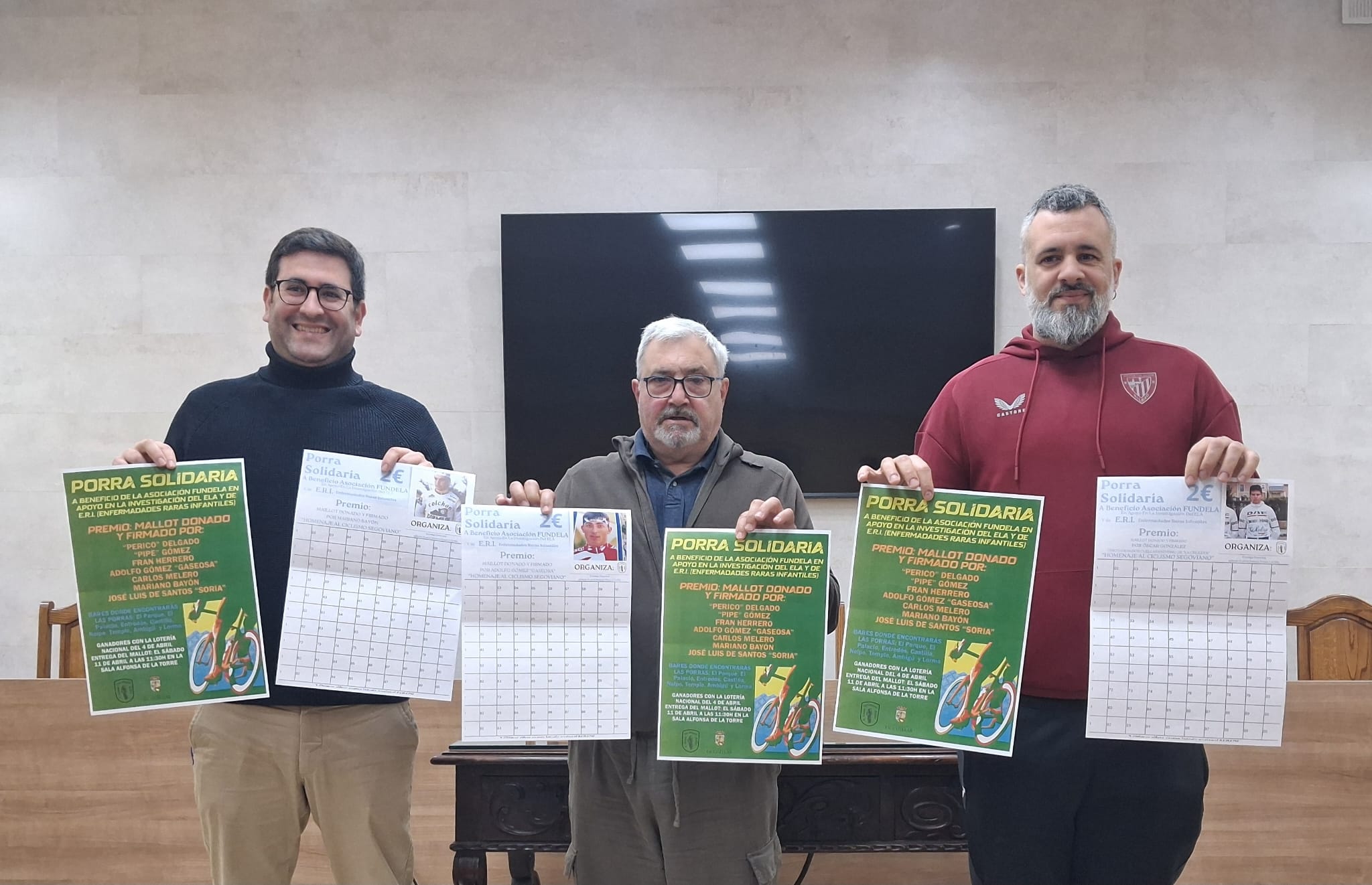 Presentación porras y maillots solidarios de Cuéllar a beneficio de la ELA y las enfermedades raras