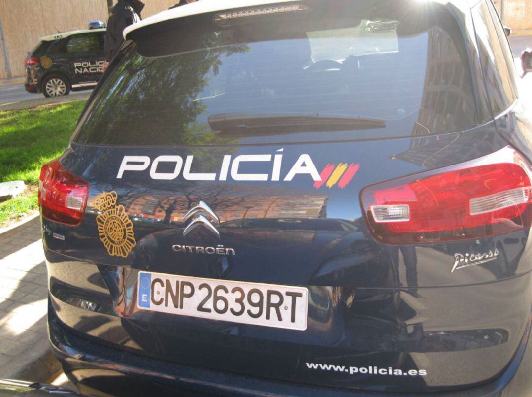Vehículo de la policia nacional
