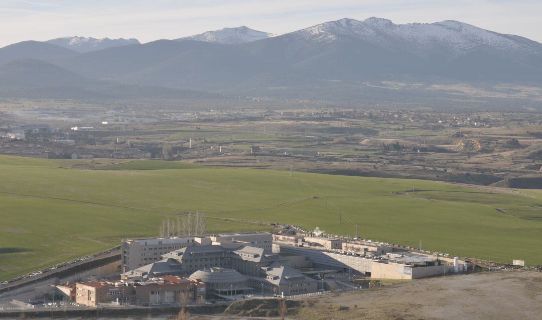 La Mesa por la Sanidad Pública aboga por la recuperación del Policlínico como segundo hospital para la provincia
