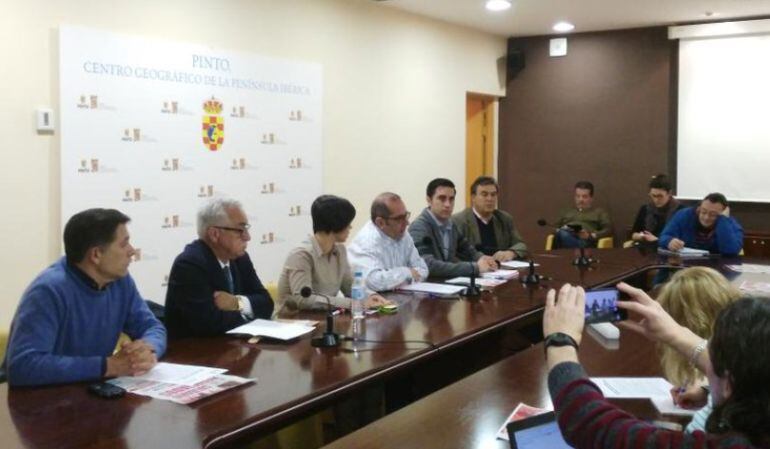 Todos los grupos municipales han presentado en rueda de prensa la campaña de apoyo a los refugiados