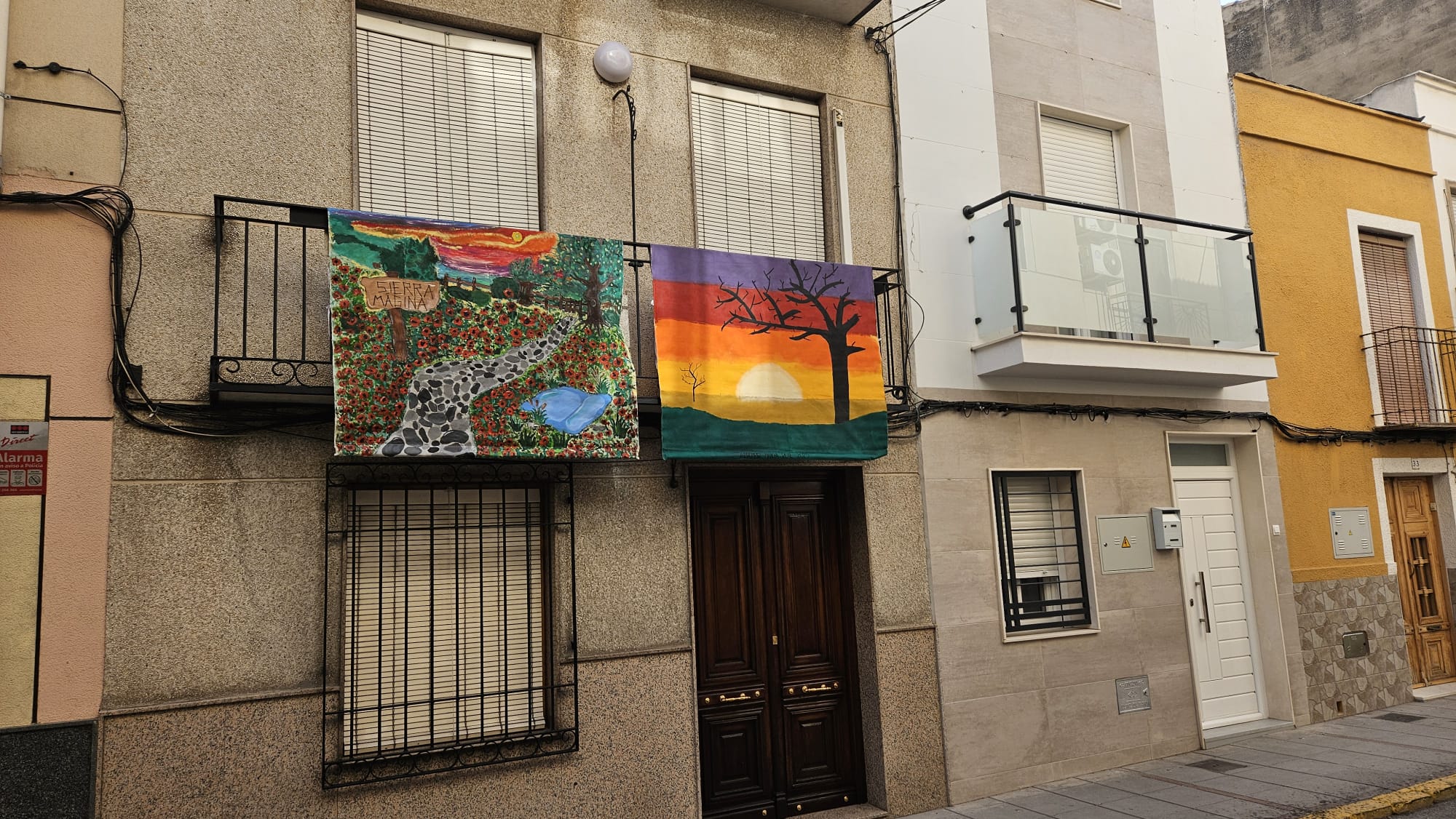 A la izquierda obra del CEIP General Fresneda, en la calle Los Molinos