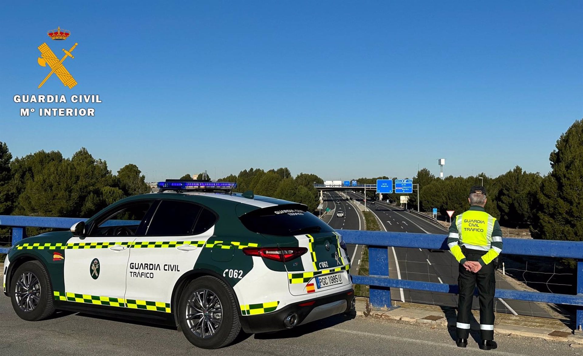 La Guardia Civil durante un control de tráfico